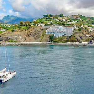 https://orca-praia.madeira-islandshotels.com